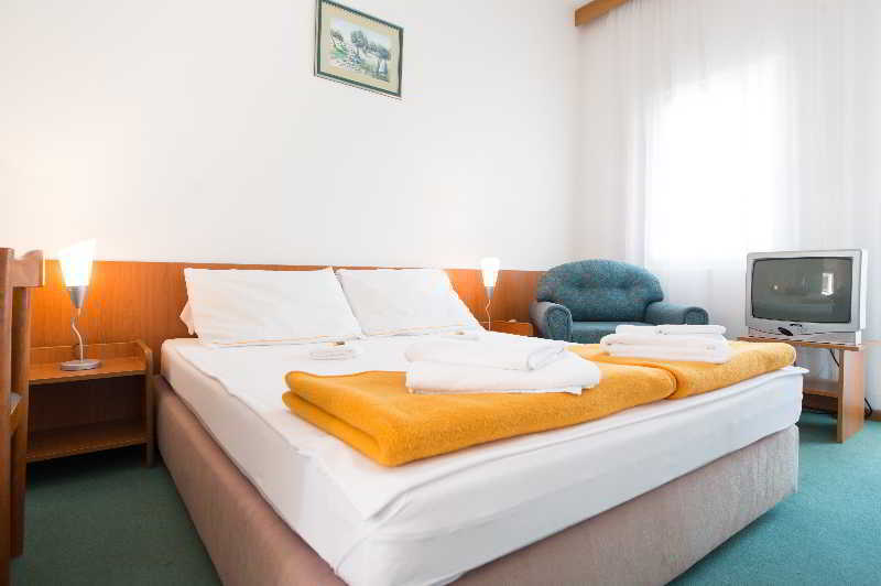 Hotel Milna Osam - Adults Only ภายนอก รูปภาพ