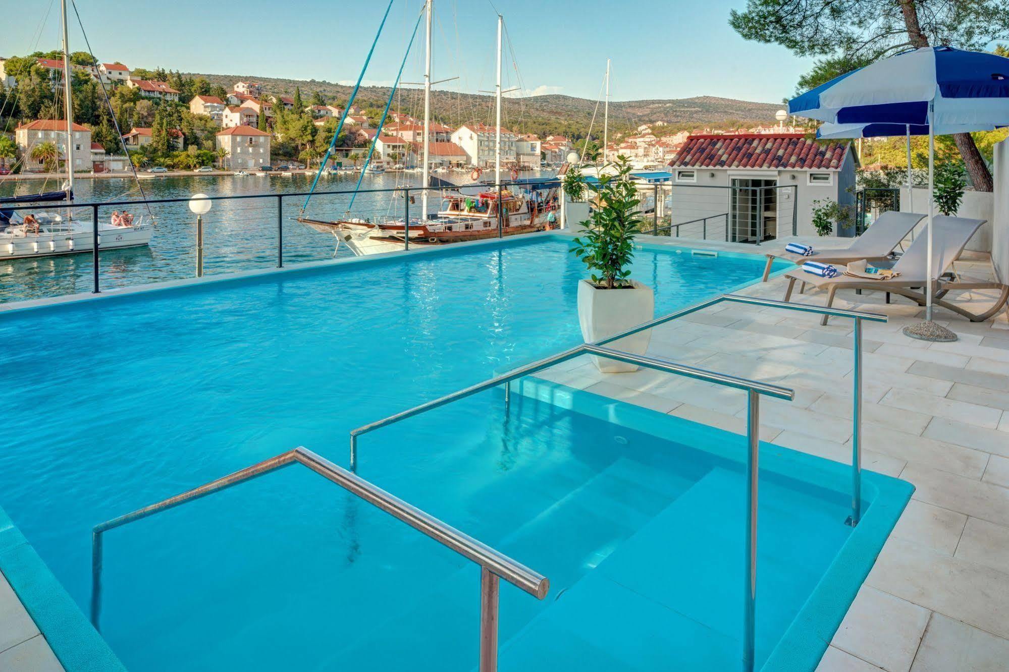 Hotel Milna Osam - Adults Only ภายนอก รูปภาพ
